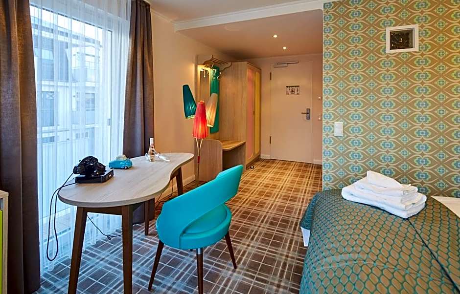 Bernstein Hotel "50`s Seaside Motel"