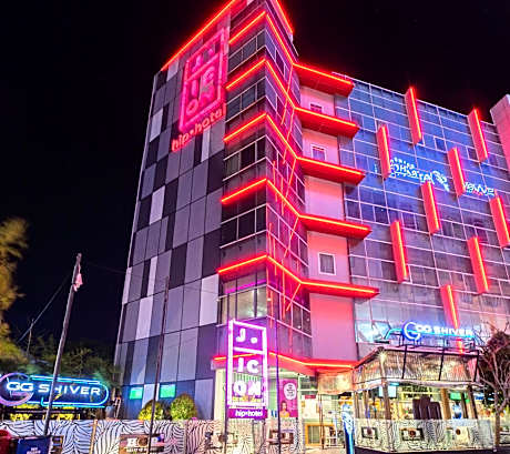 J Icon Hip Hotel