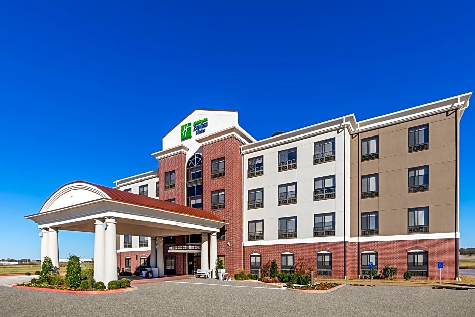 Holiday Inn Express Hotel & Suites Pryor