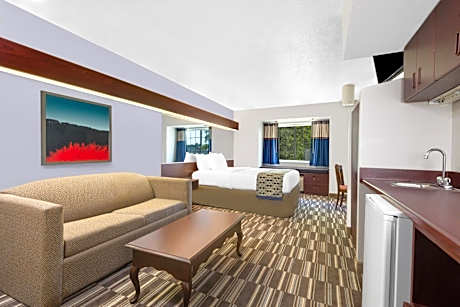 Deluxe Queen Room - Disability Access/Non-Smoking
