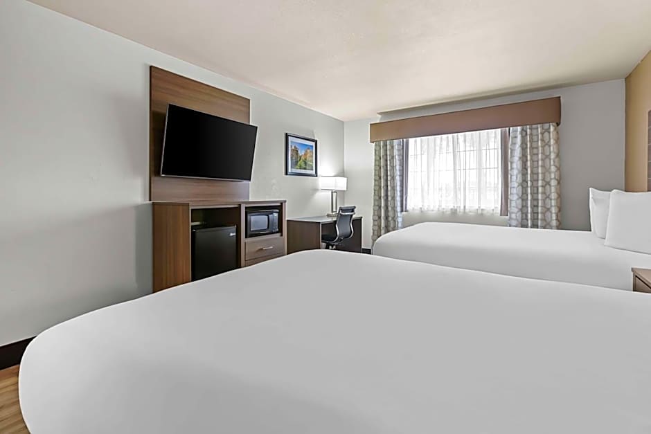 Best Western Plus Caldwell Inn & Suites