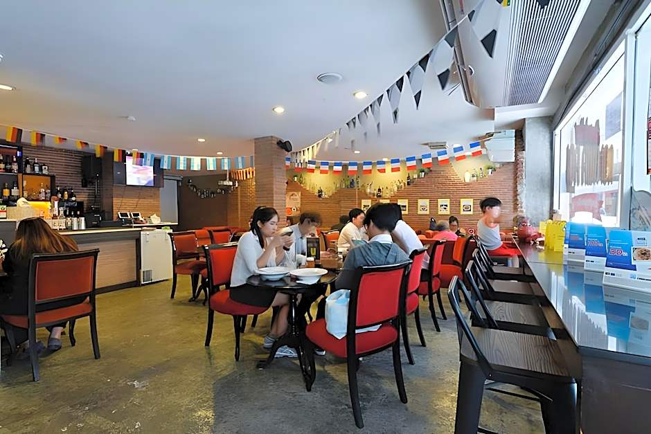 Arawana Express Phromphong