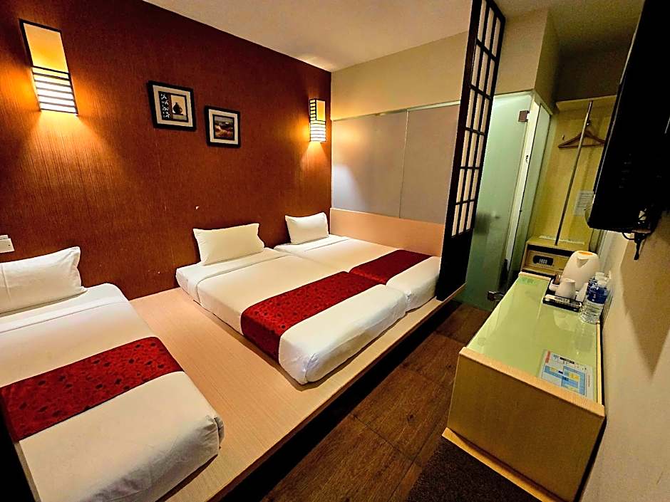 Eight Days Hotel Permas Jaya