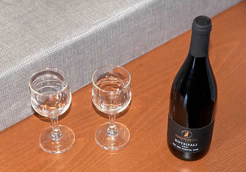 Mosaic Venetian Harbour Suites