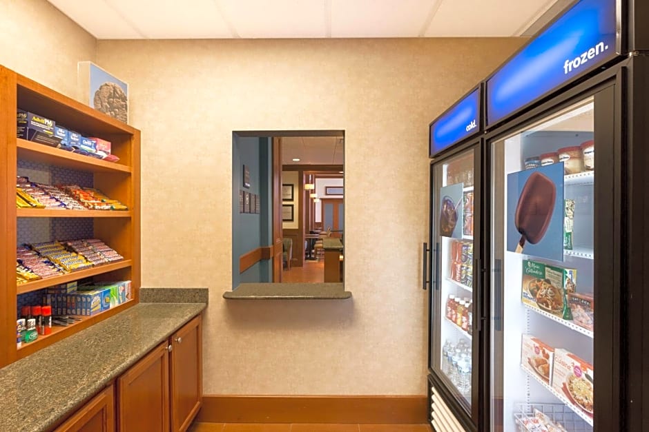 Hampton Inn & Suites Detroit/Chesterfield