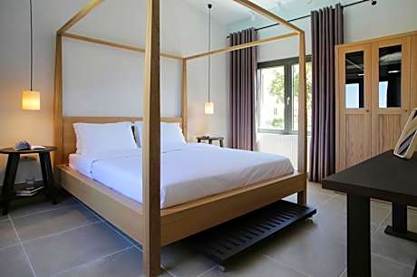 Honeymoon Suite with Hotub