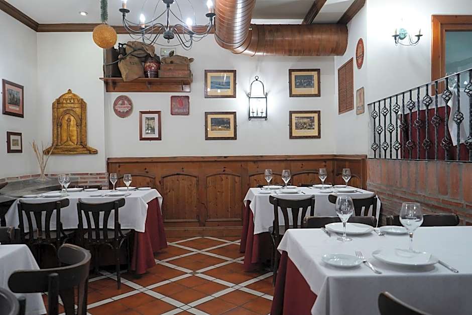 HOTEL DON RAMIRO