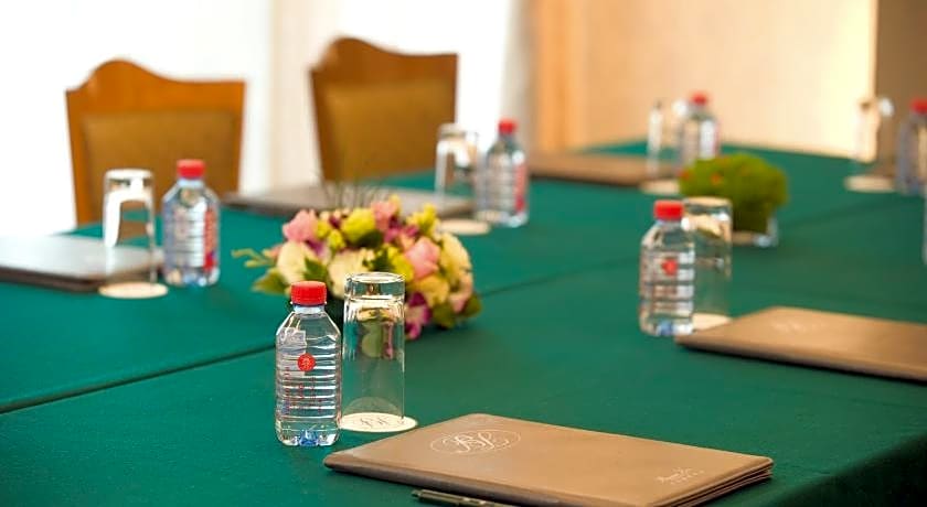 Bishop Lei International House