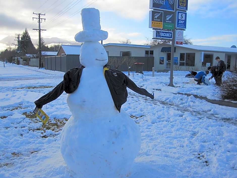 Anchorage Motel Apartments