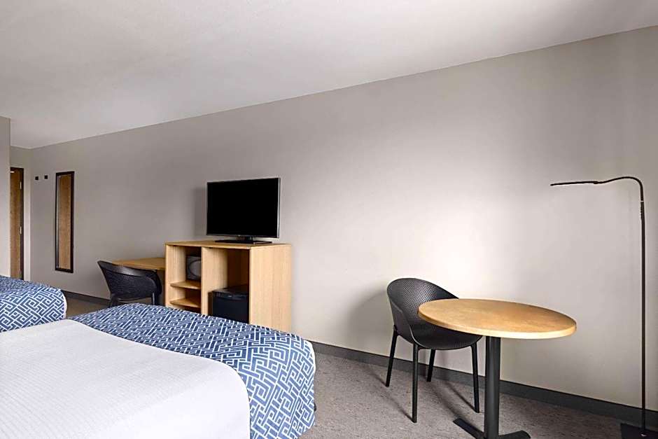 Super 8 by Wyndham St-Jerome