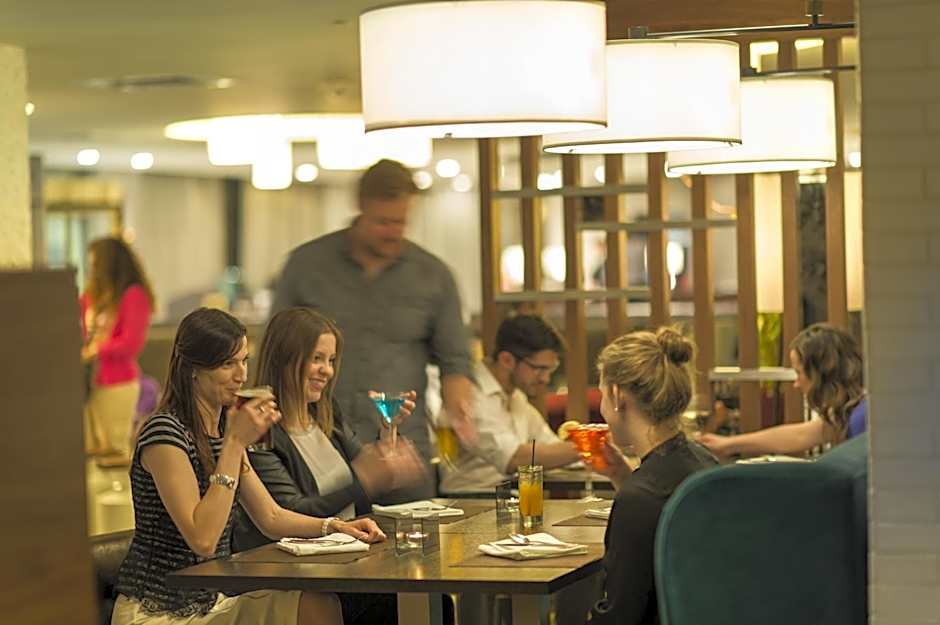 The Madison Concourse Hotel