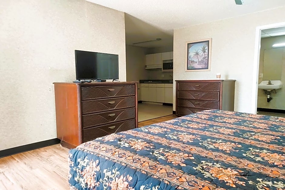 Studio Inn and Suites