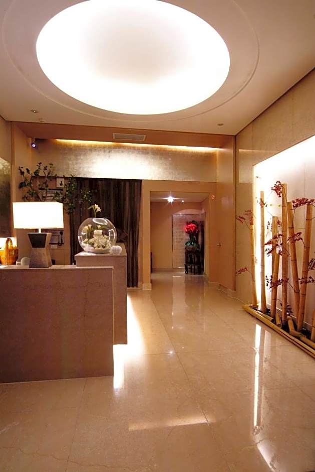 KEEBE Hotel
