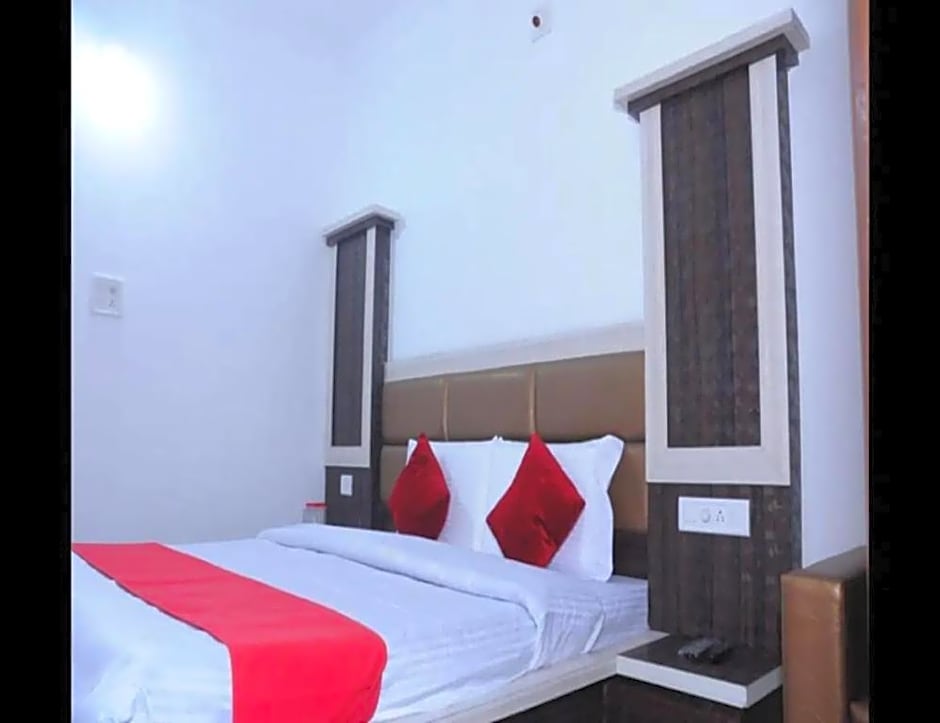 Hotel Lords Paradise