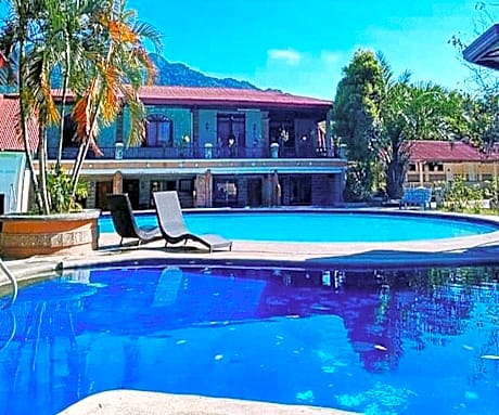 La Vista Pansol Resort Complex by RedDoorz