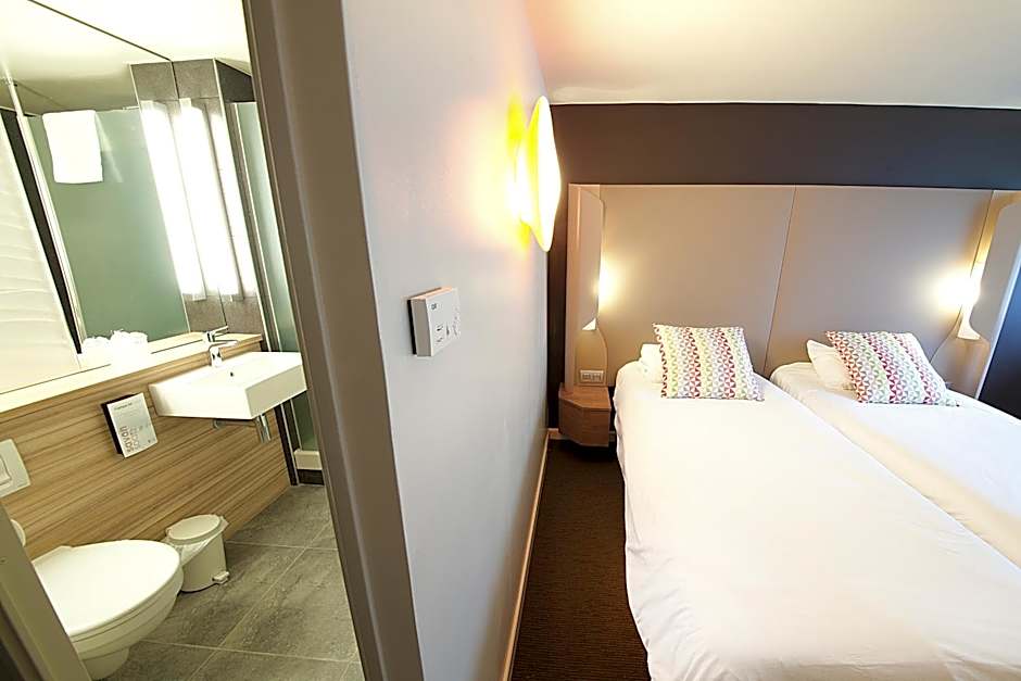 Campanile Clermont-Ferrand ~ Aubière