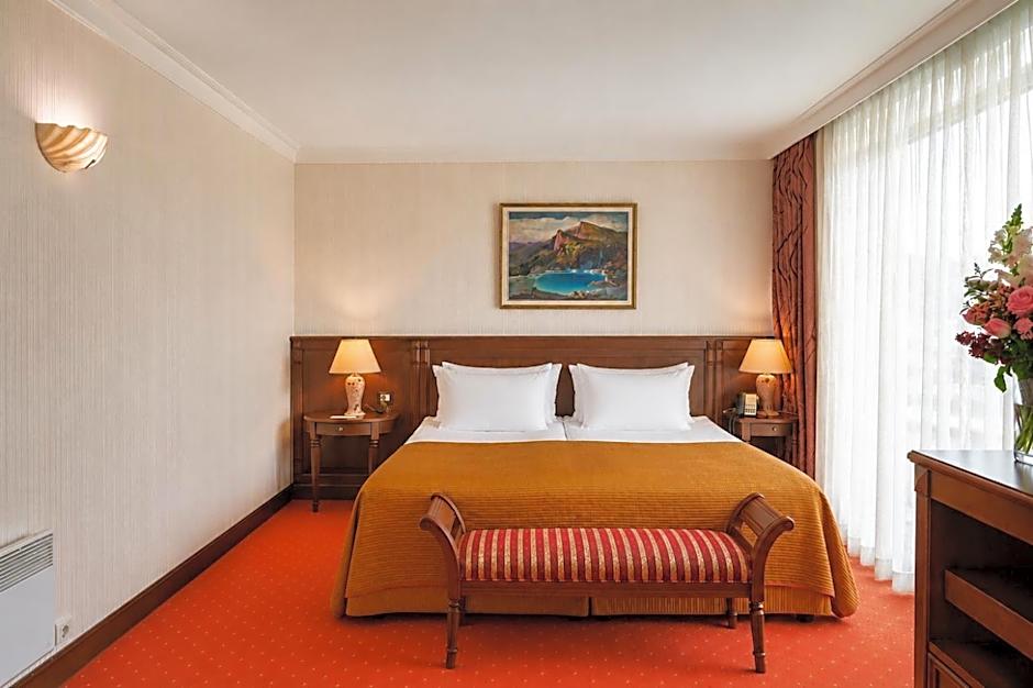 Crystal Palace Boutique Hotel