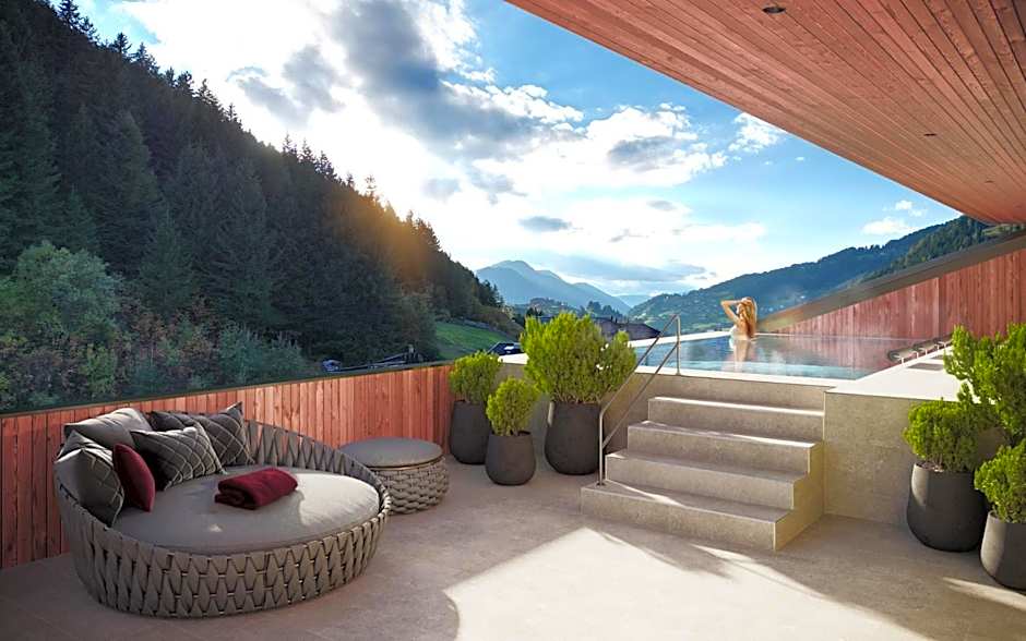 The Oswald Grand Hotel