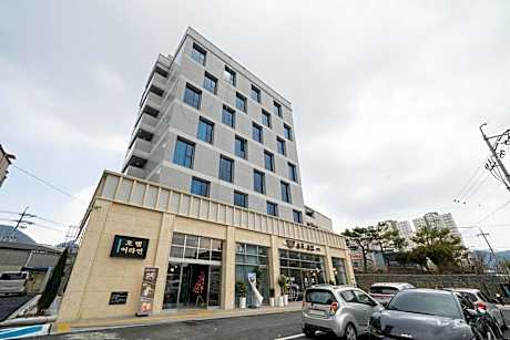 어라연 관광호텔 영월