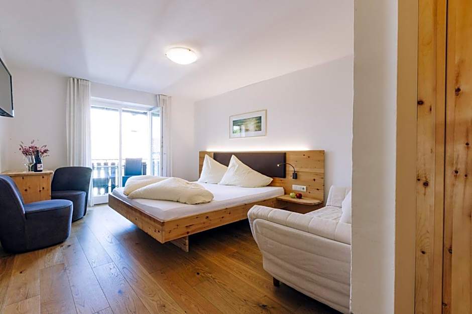 Amplatz 1523 - B&B and Suites