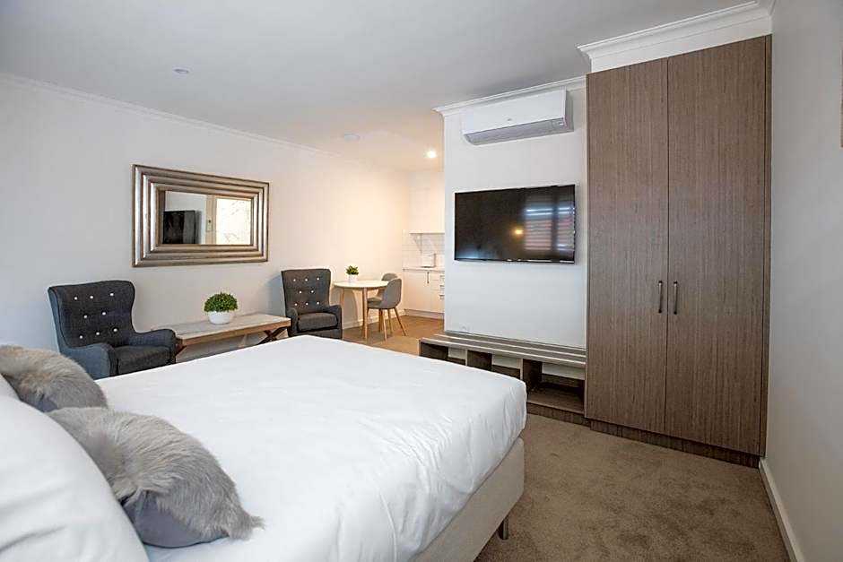 Newington Apartments