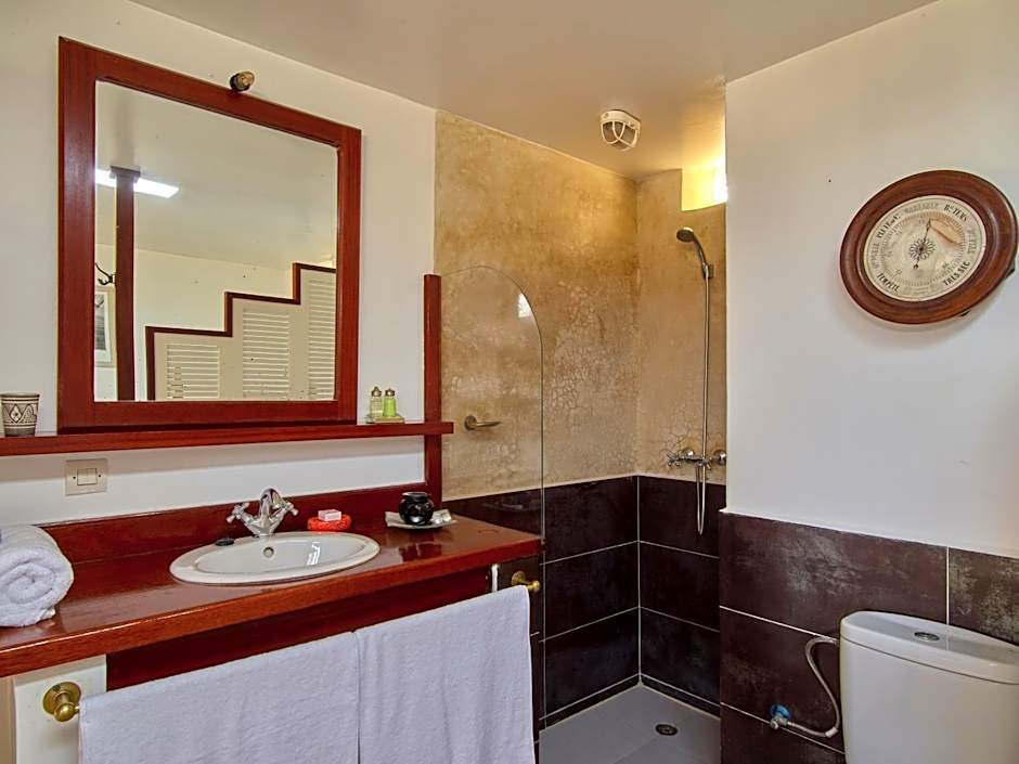 Ryad Watier & SPA