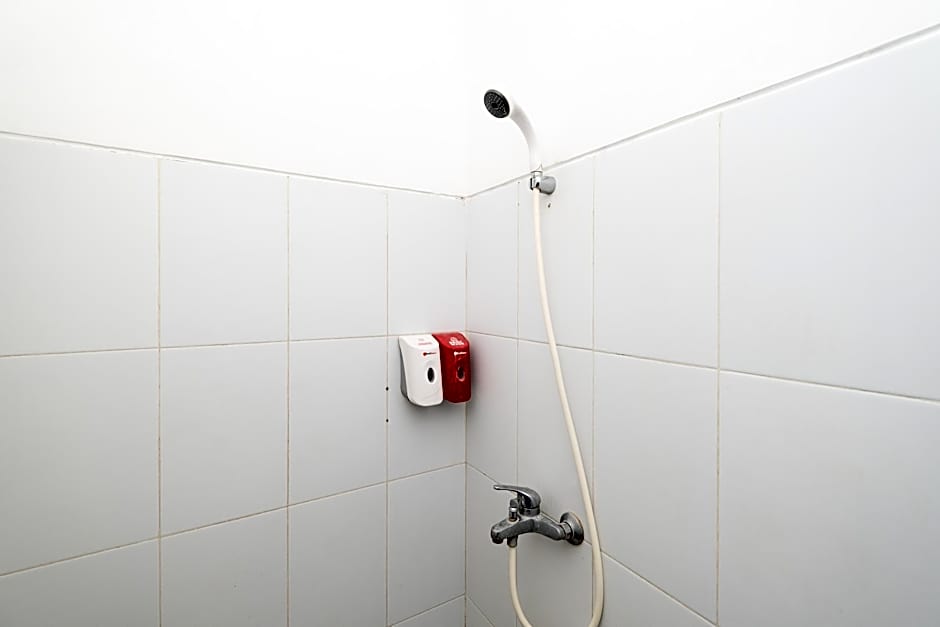 RedDoorz near Taman Krida Budaya Malang