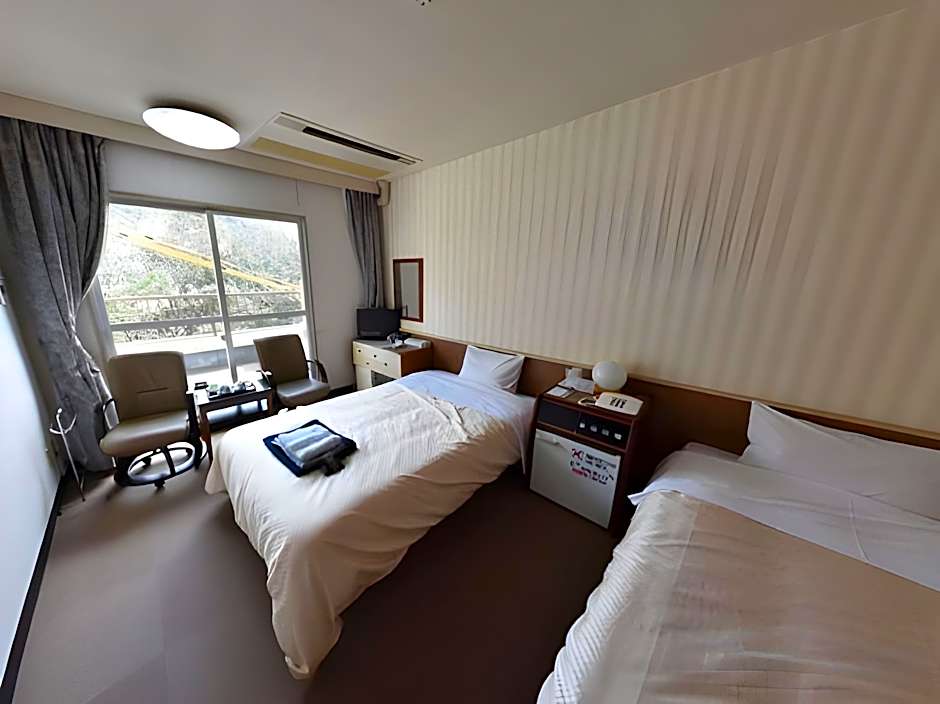 Yataro Hotel