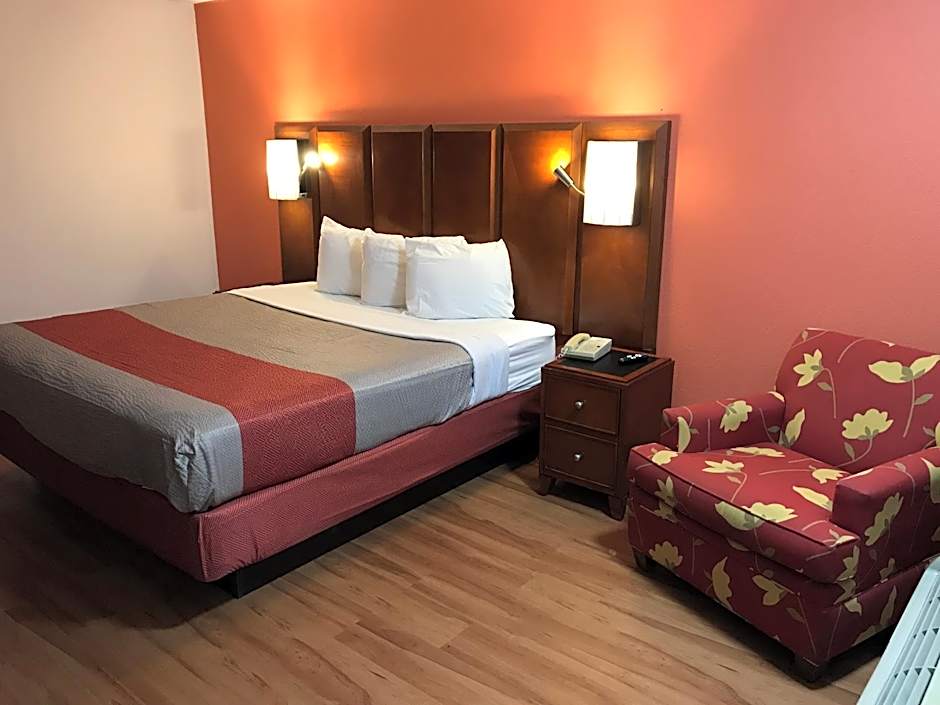 Motel 6-Van Buren, AR I- 40