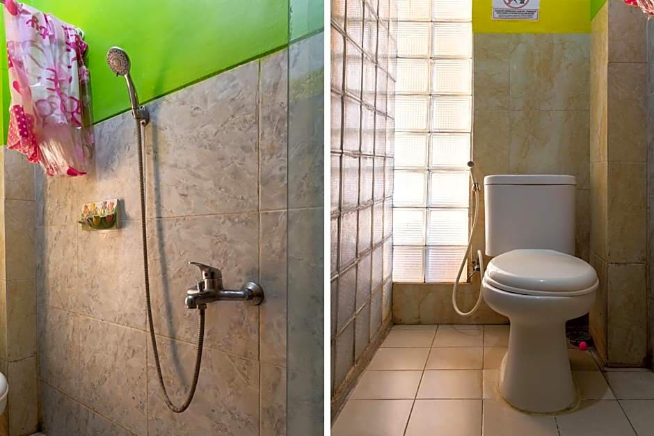 Homestay Gayatri Sawojajar near Univ Negeri Malang Kampus 2 Mitra RedDoorz