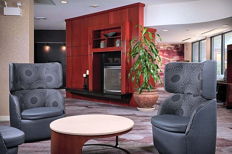 Courtyard by Marriott Bristol