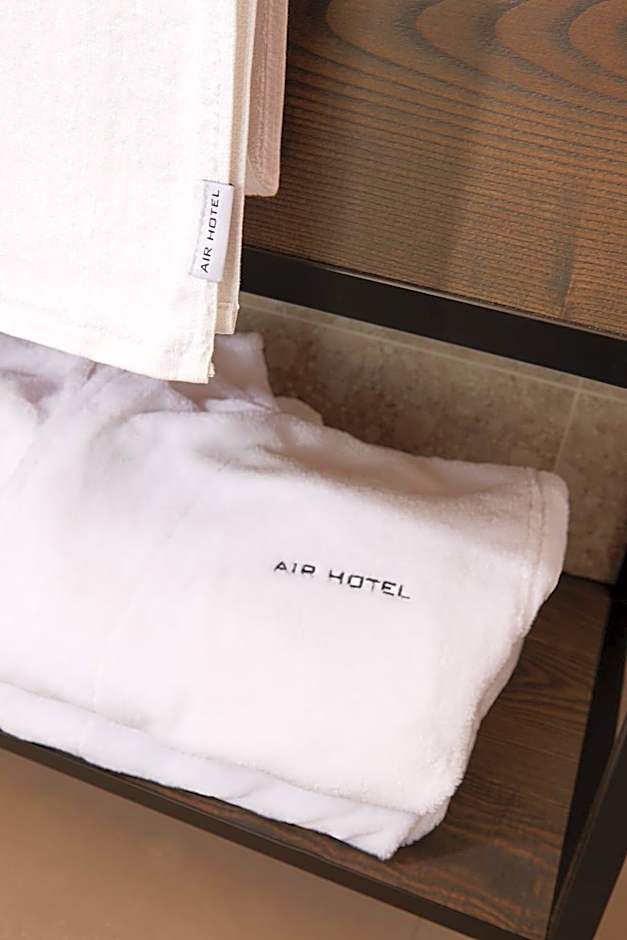 Air Hotel
