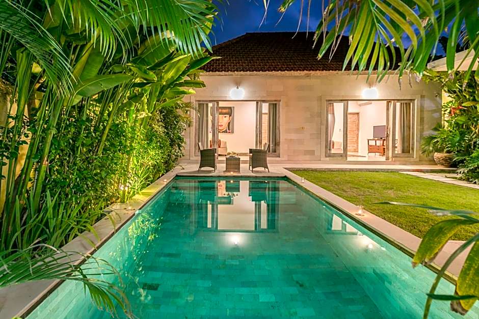 Villa Briana Seminyak by Villas R Us
