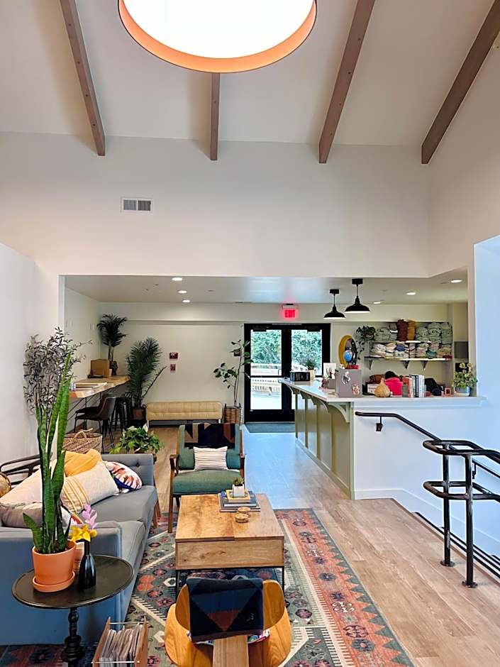 Monterey Hostel