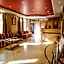 Cross Roads Inn