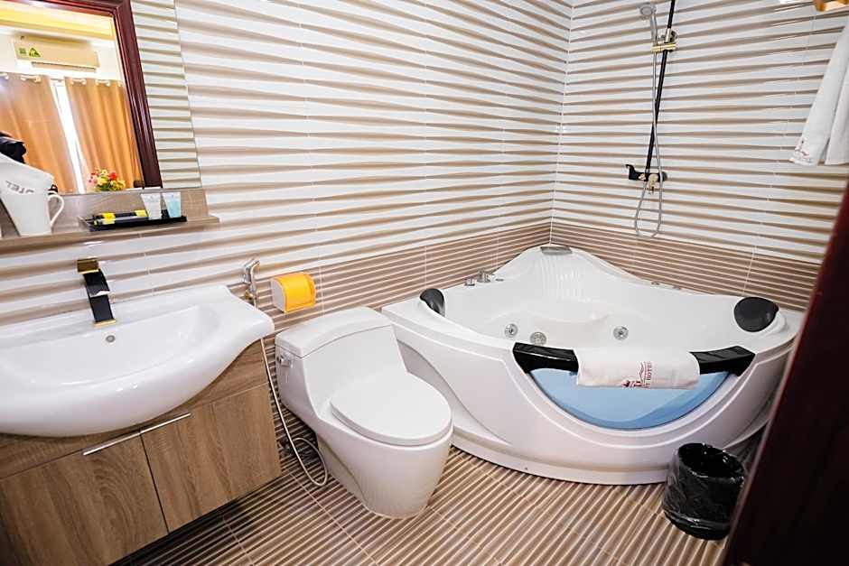 Gallant Hotel 154 - Near Cat Bi Airport