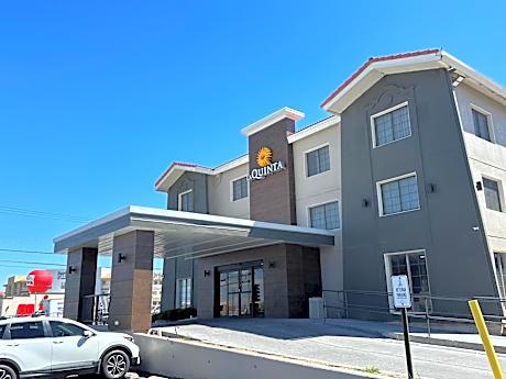 La Quinta Inn & Suites by Wyndham Albuquerque Airport