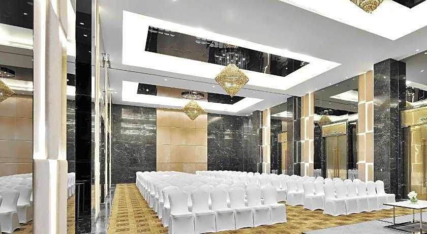 Renaissance by Marriott Lucknow Hotel