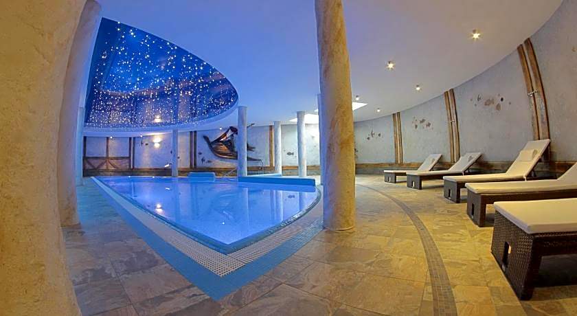 Hotel Krysztal Conference & Spa