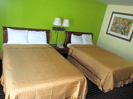 Double Room with Two Double Beds - Smoking