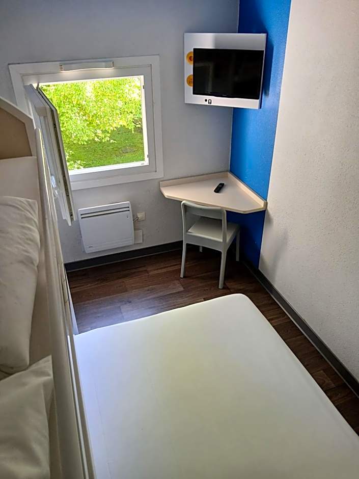 Unisotel Valenciennes EX-hôtel F1