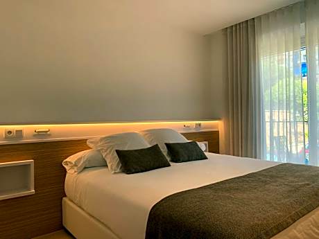 Junior Suite with Garden View