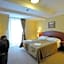 Manor Hotel