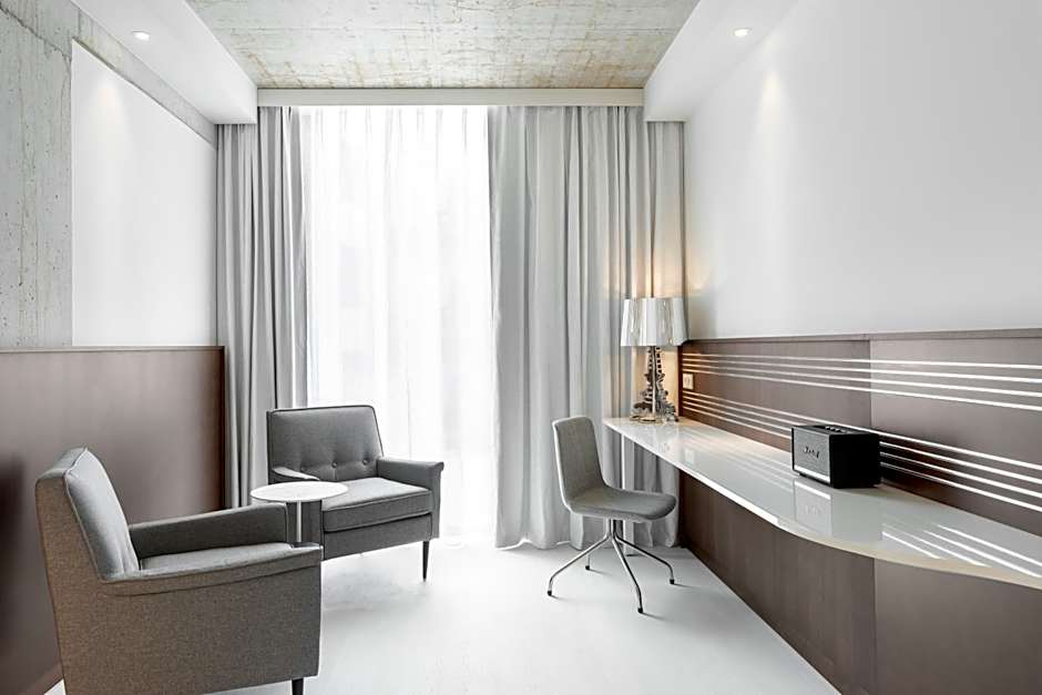 Ruby Ella Hotel Cologne By IHG