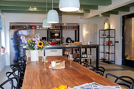 Twin Room with Private Bathroom