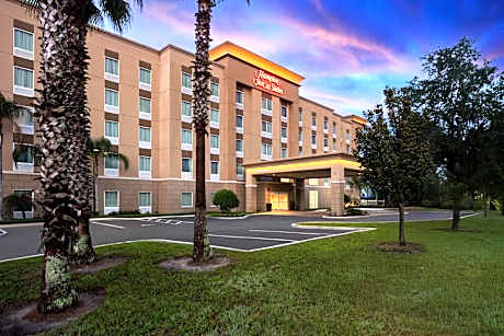 Hampton Inn & Suites DeLand