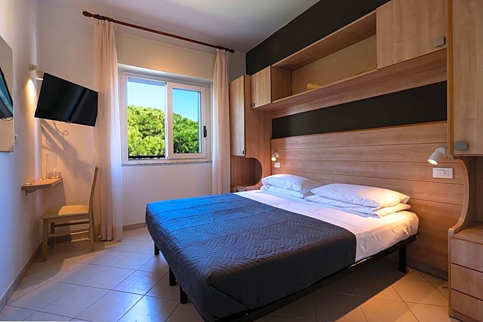 Hotel Mocambo Riccione CENTRALISSIMO AL MARE