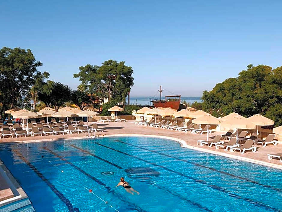 ROBINSON PAMFILYA - All Inclusive