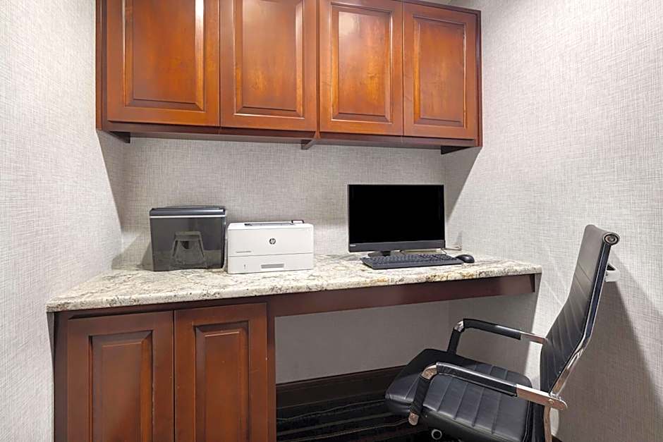 Hampton Inn By Hilton Hot Springs