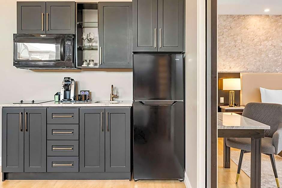 Comfort Hotel Bayer's Lake